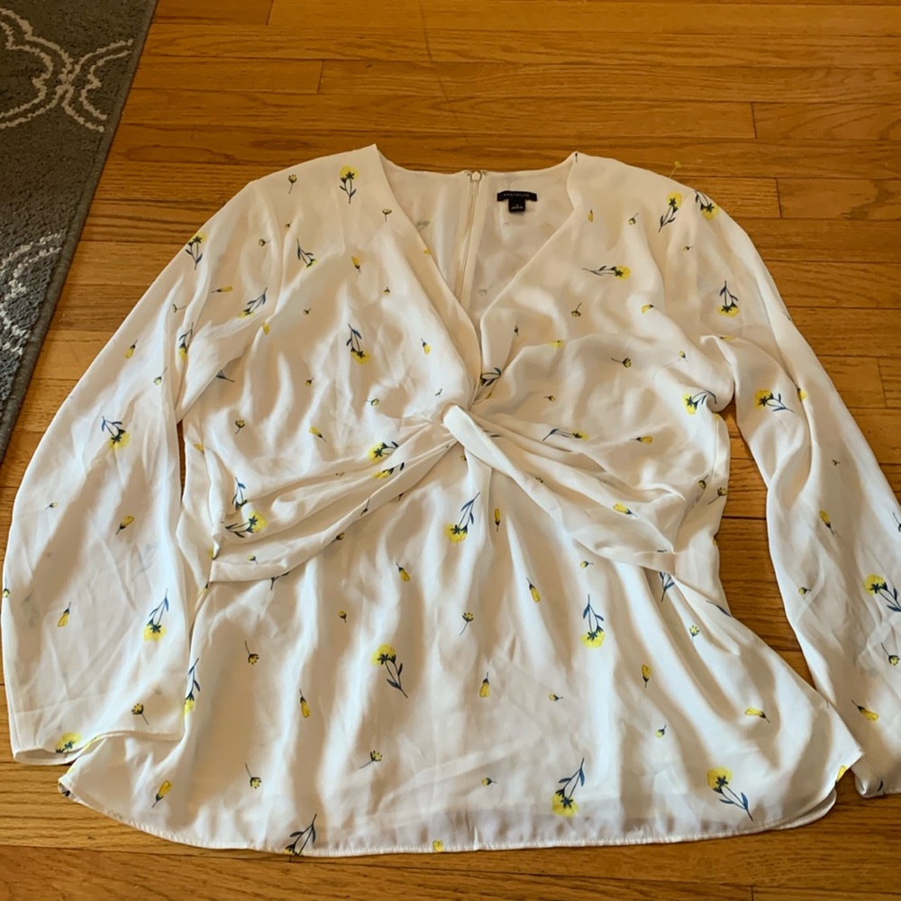 Ann Taylor twist front blouse